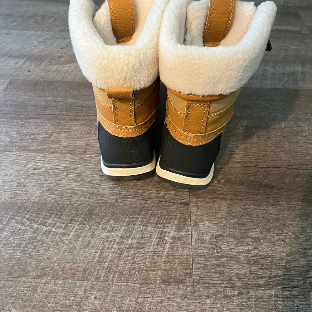 Tan and Black Winter Boots - Picture 2 of 8